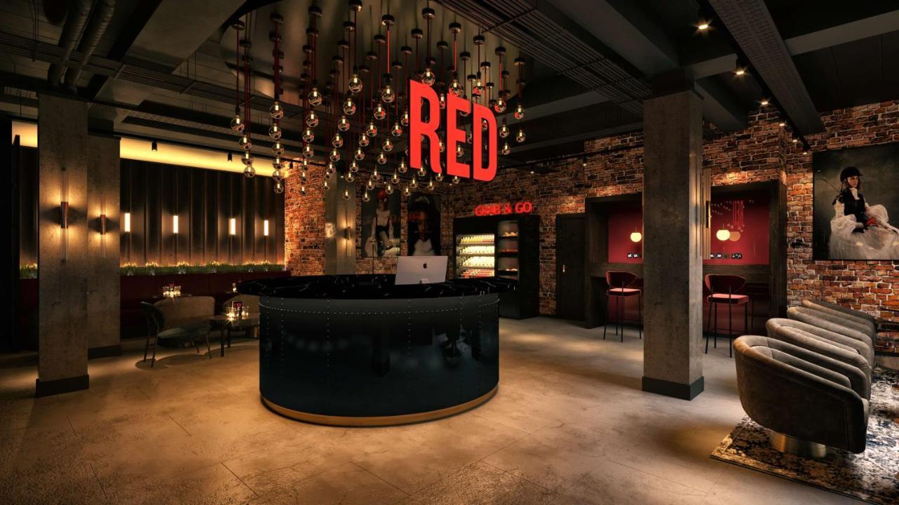 فندق Radisson Red London Gatwick Airport كرولي المظهر الخارجي الصورة